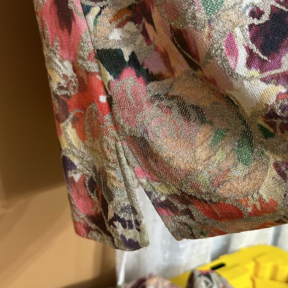 St. John Floral Print New w Tags - Picture 5 of 9